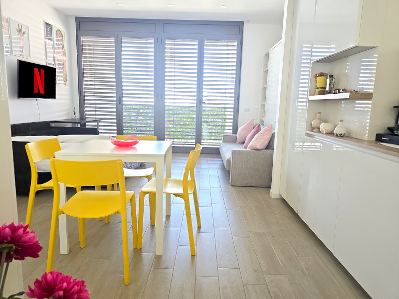 1019milanoflats_-_bovisatorre303_-_stanza_con_tapparella