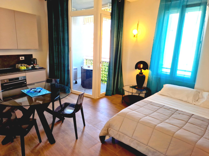 1179milanoflats_-_washington_-_divano_matrimoniale