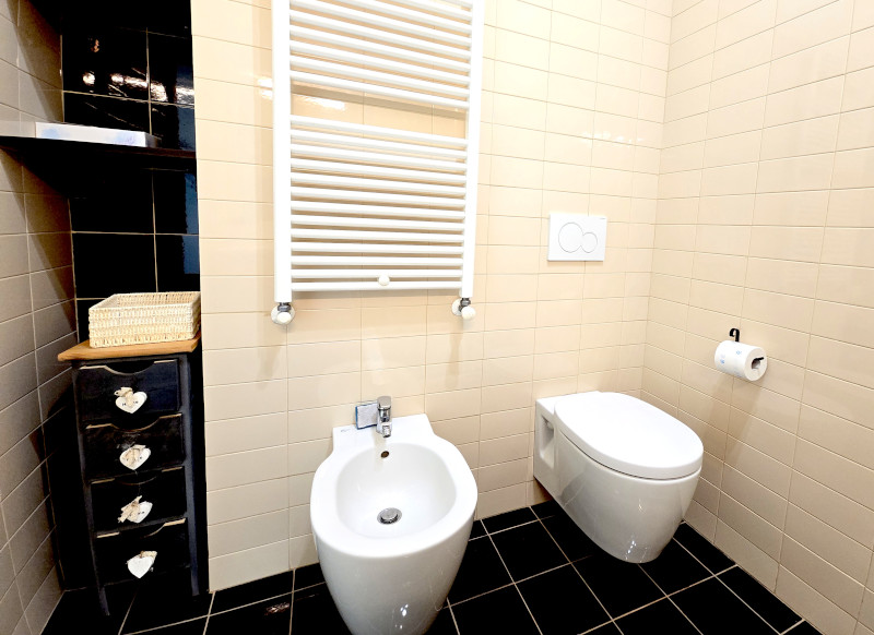 1464milanoflats_-_pasteur_-_sanitari