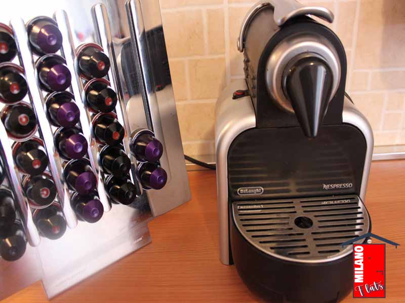 1535caffe-nespresso-cialde-macchinetta-monolocale-airbnb-via-illirico-milano