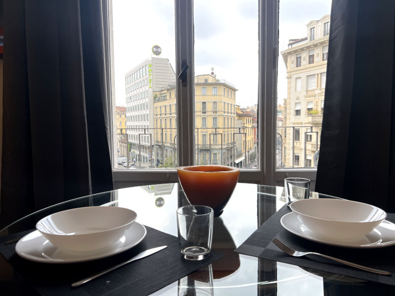 1647milanoflats_-_mono_lepetit_-_tavolo_con_vista