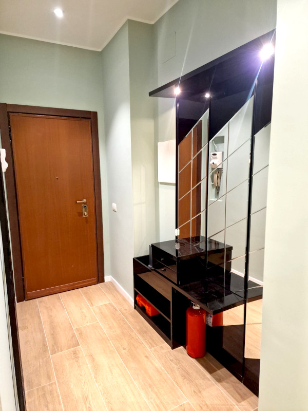 682milanoflats_-_washington_-_ingresso_specchio