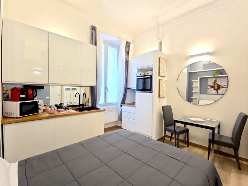 865milanoflats_-_sarpi_-_cucina_tavolo