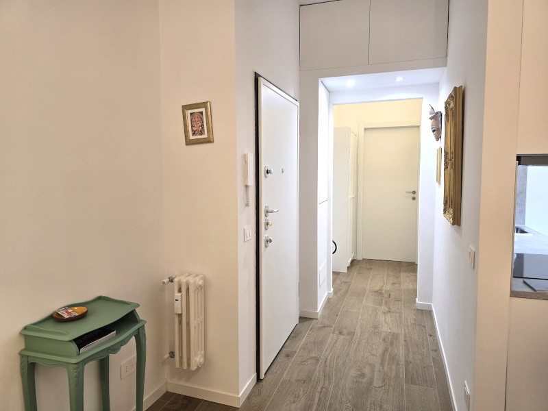 896milanoflats-lomellina-corridoio3-leggera